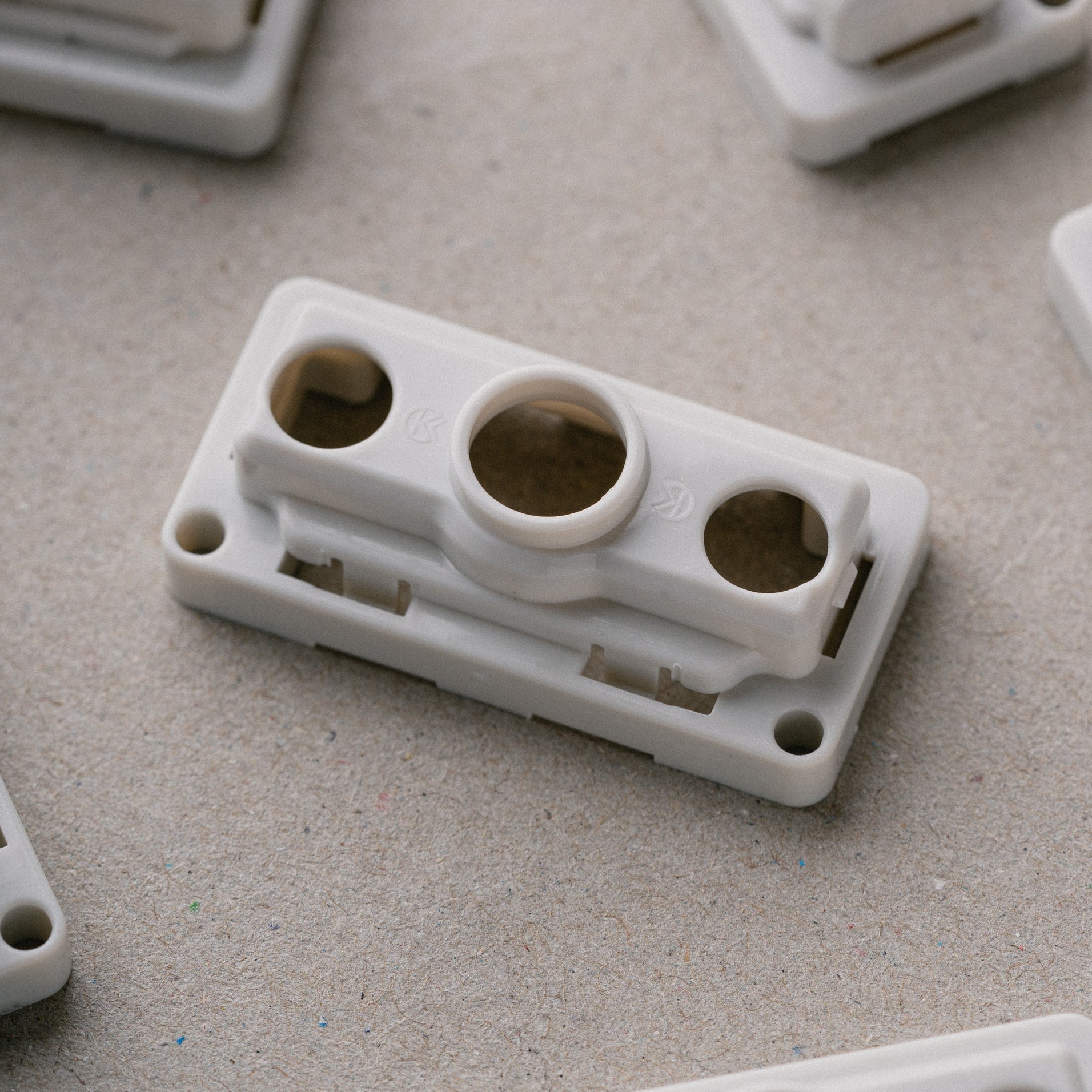 DynaCap™ 2u Housings