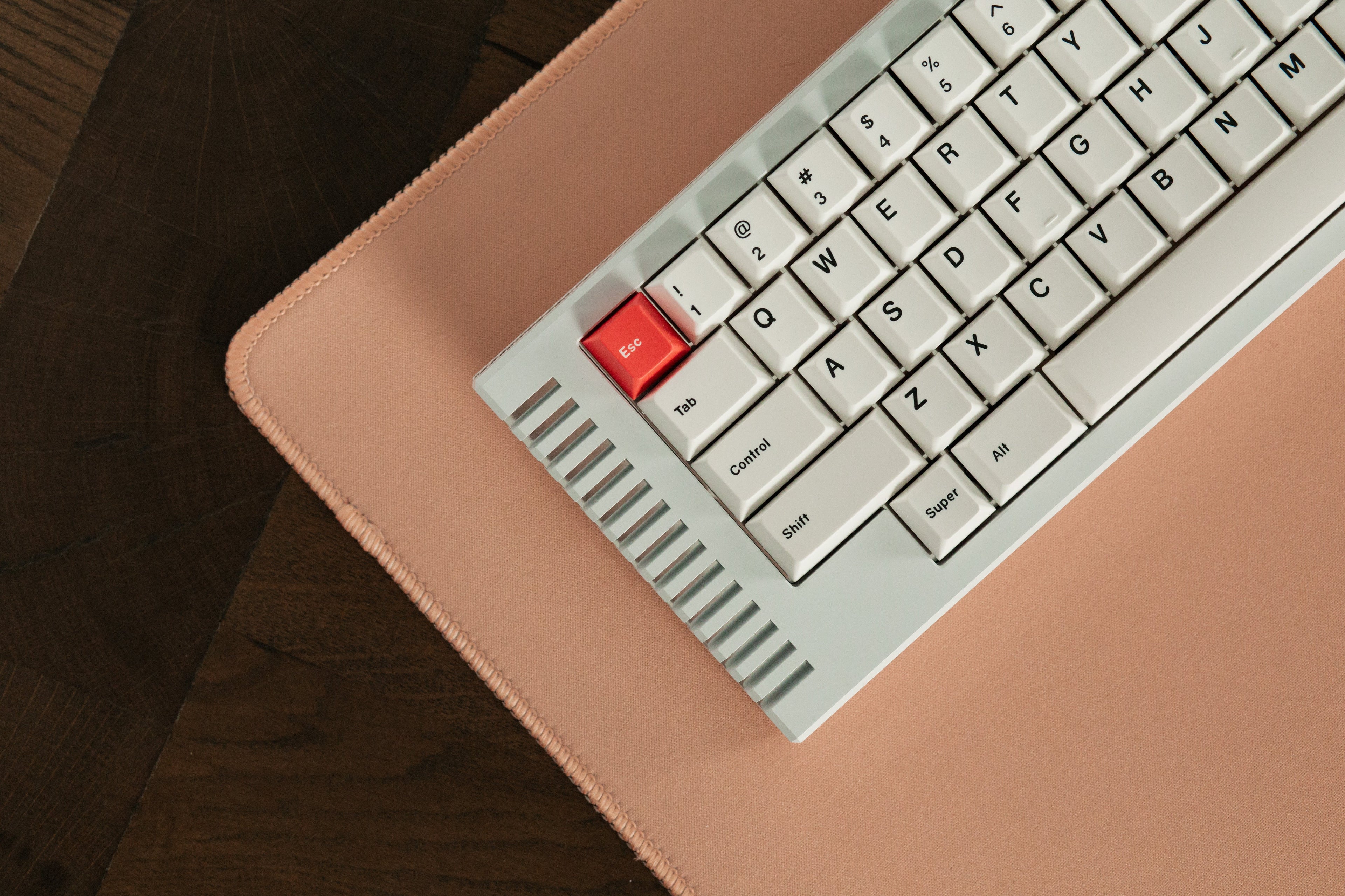 GMK Minimal 2 (CYL)